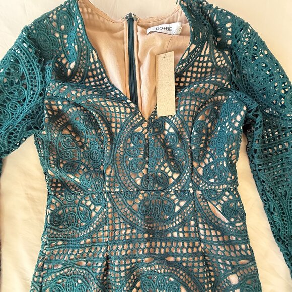 Long Sleeve Crochet Lace Dress - Picture 7 of 9